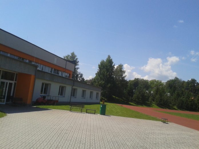09