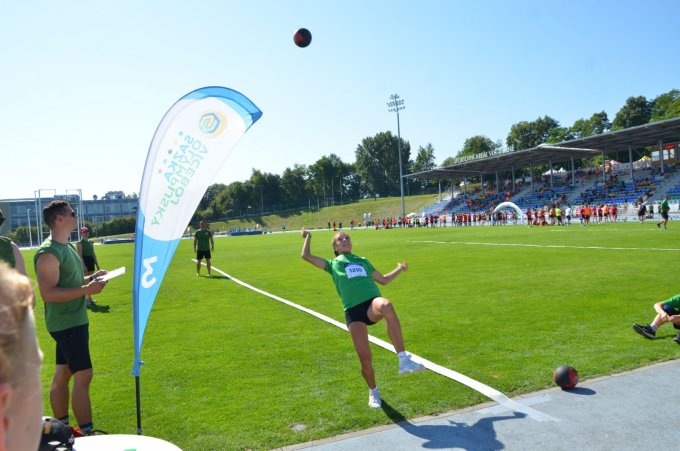 Trojice atletů ZŠ Školní na republikovém finále OLYMPIJSKÉHO VÍCEBOJE