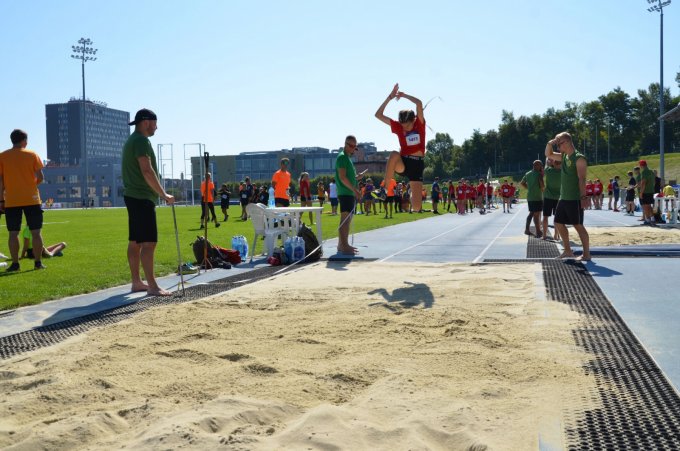 Trojice atletů ZŠ Školní na republikovém finále OLYMPIJSKÉHO VÍCEBOJE