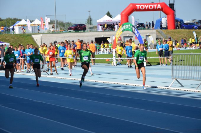 Trojice atletů ZŠ Školní na republikovém finále OLYMPIJSKÉHO VÍCEBOJE