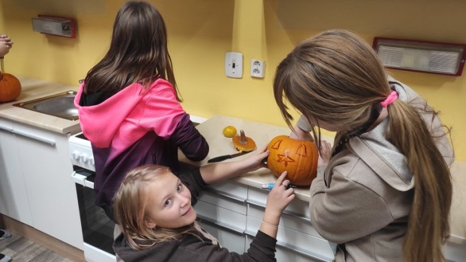 Halloweenské spaní ve škole s 6.A