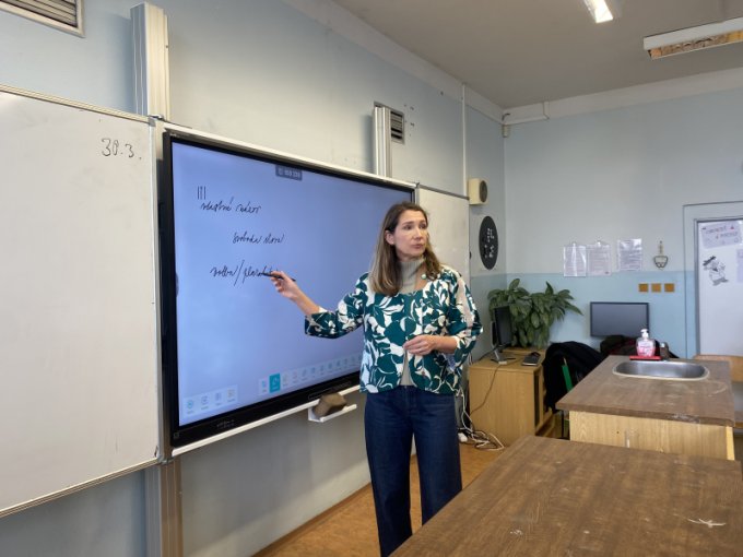 Beseda s poslankyní obohatila deváťáky o pohled do politiky