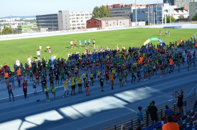 Trojice atletů ZŠ Školní na republikovém finále OLYMPIJSKÉHO VÍCEBOJE