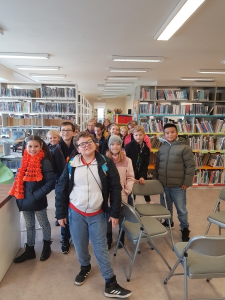 Návštěva čtvrťáků v knihovně